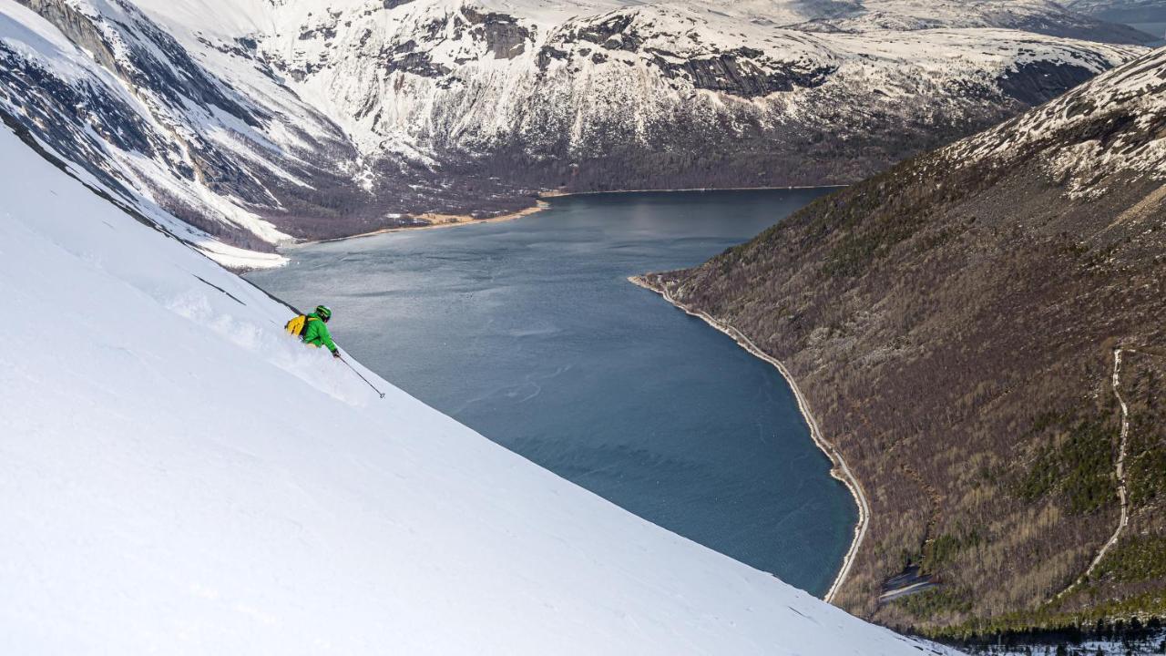 Skjomen Lodge Elvegard ภายนอก รูปภาพ